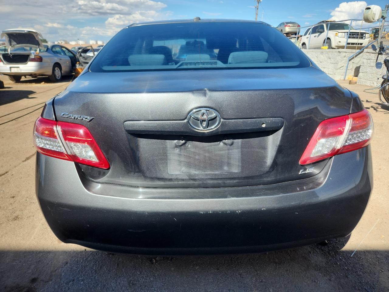 2011 TOYOTA CAMRY