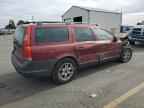 2004 VOLVO XC70