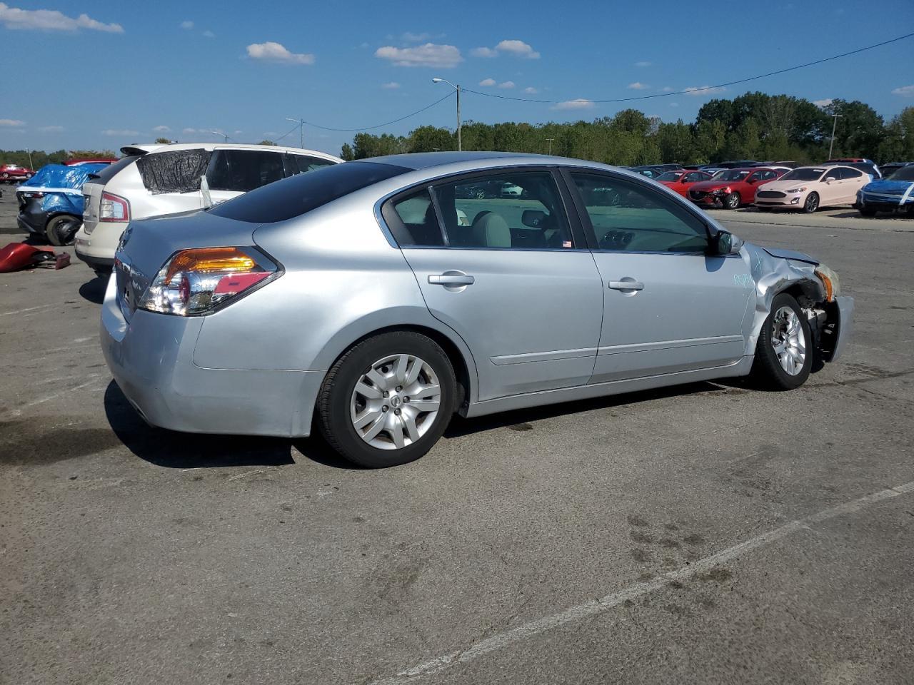 2010 NISSAN ALTIMA