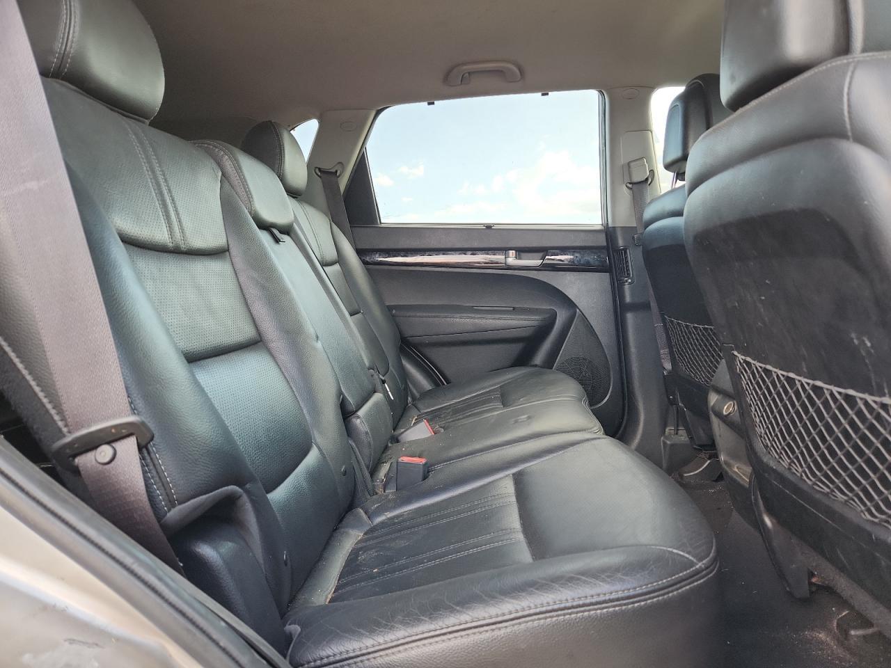 2014 KIA SORENTO