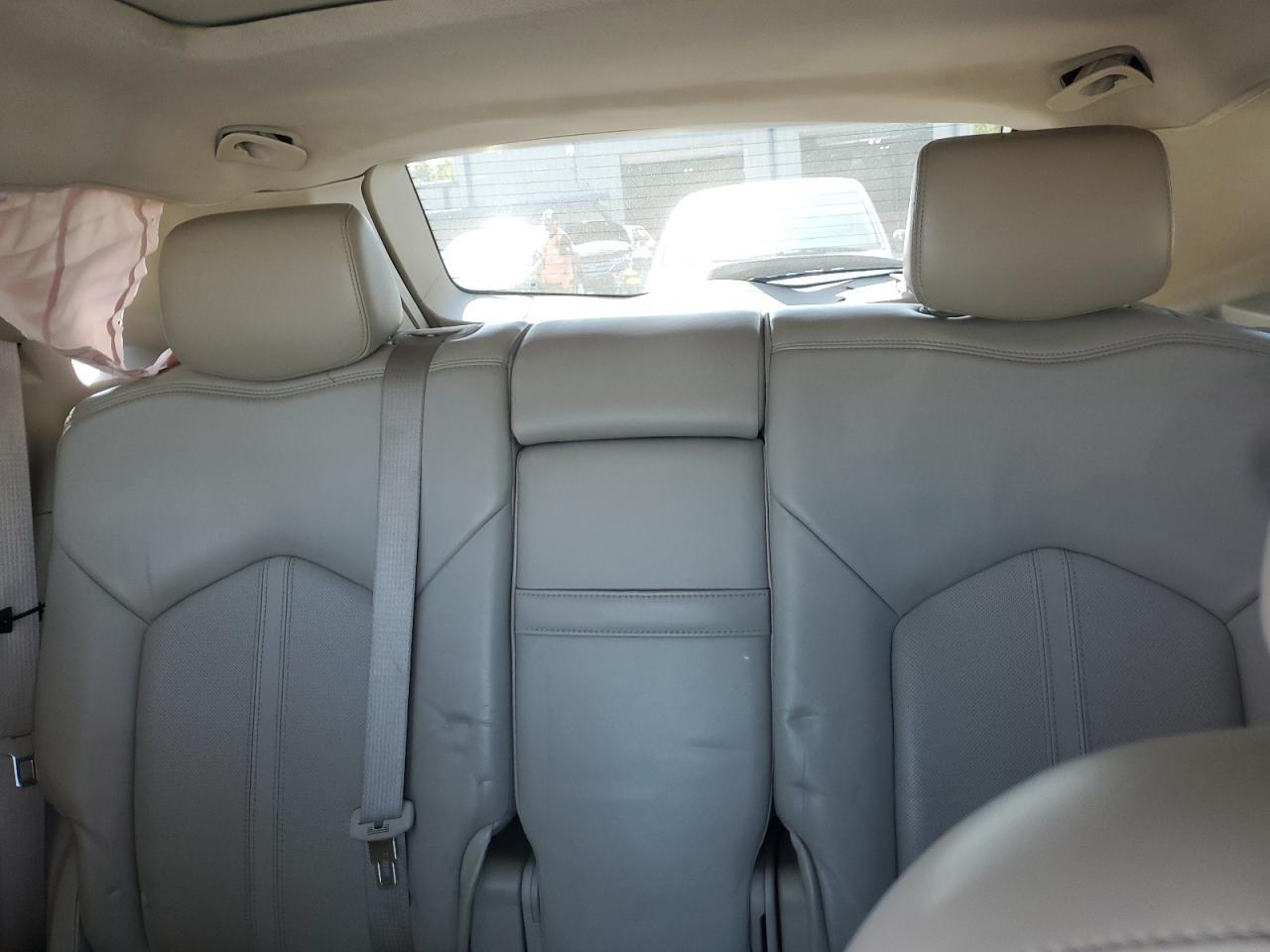 2011 CADILLAC SRX