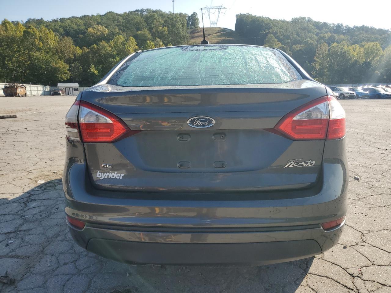 2016 FORD Fiesta