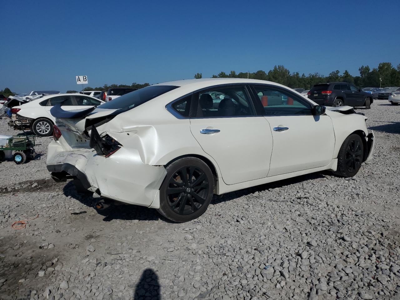 2017 NISSAN ALTIMA