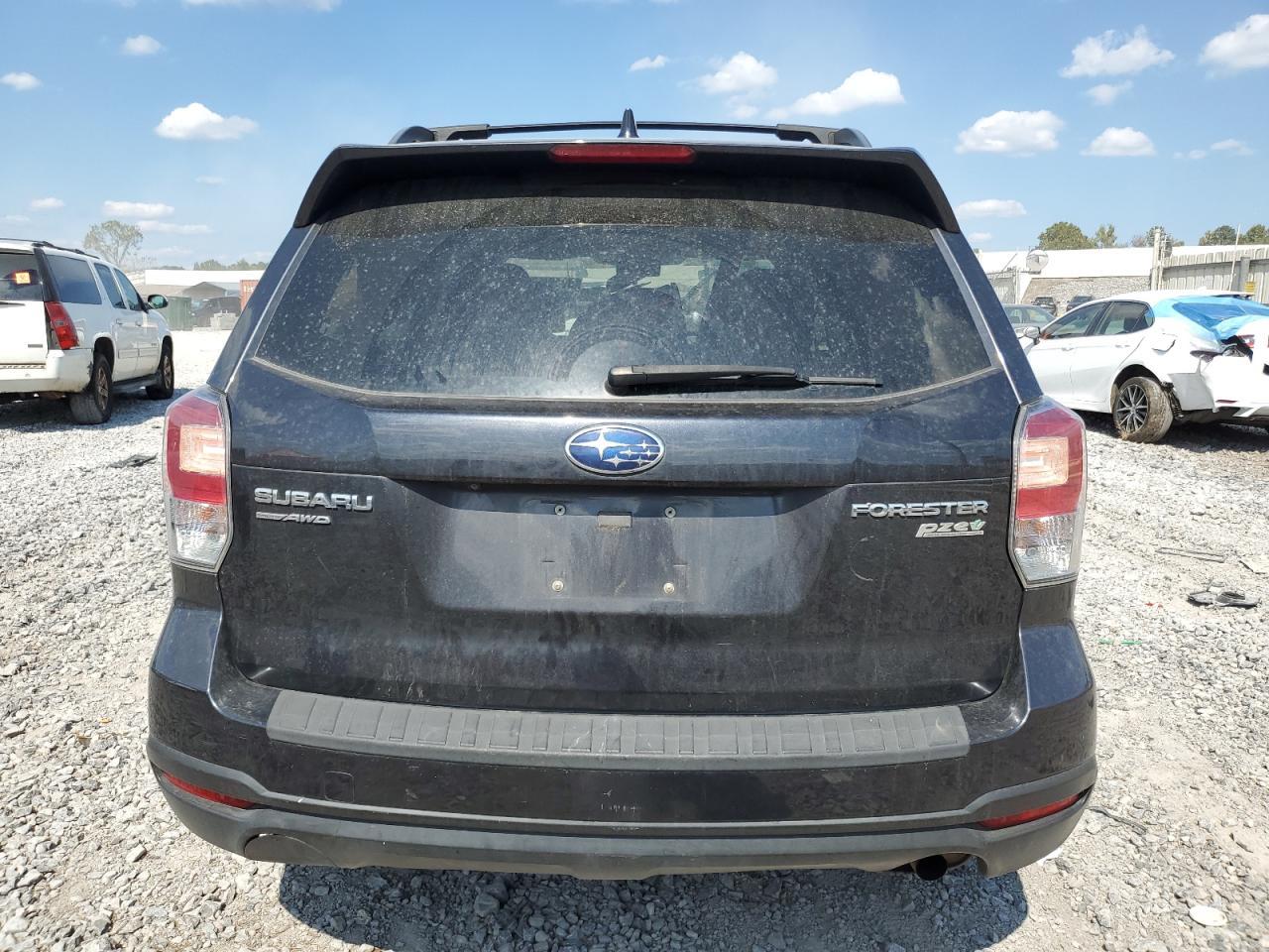 2017 SUBARU FORESTER