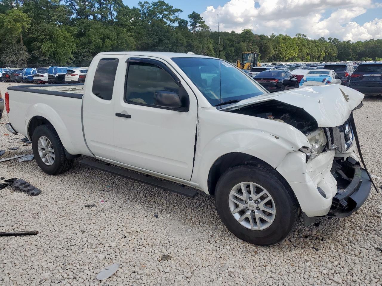 2016 NISSAN Frontier