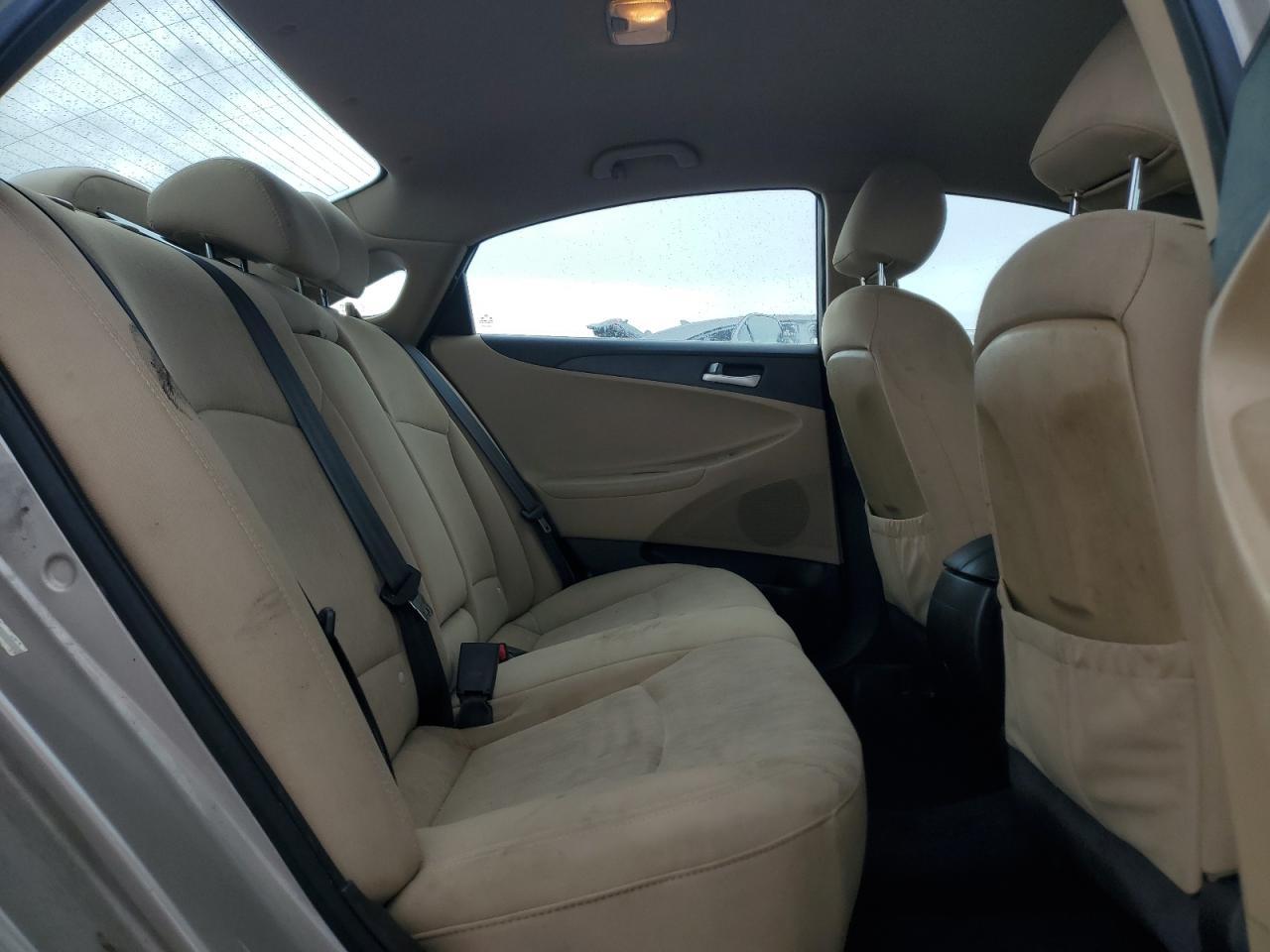 2011 HYUNDAI SONATA