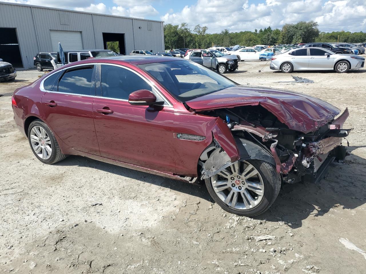 2017 JAGUAR XF