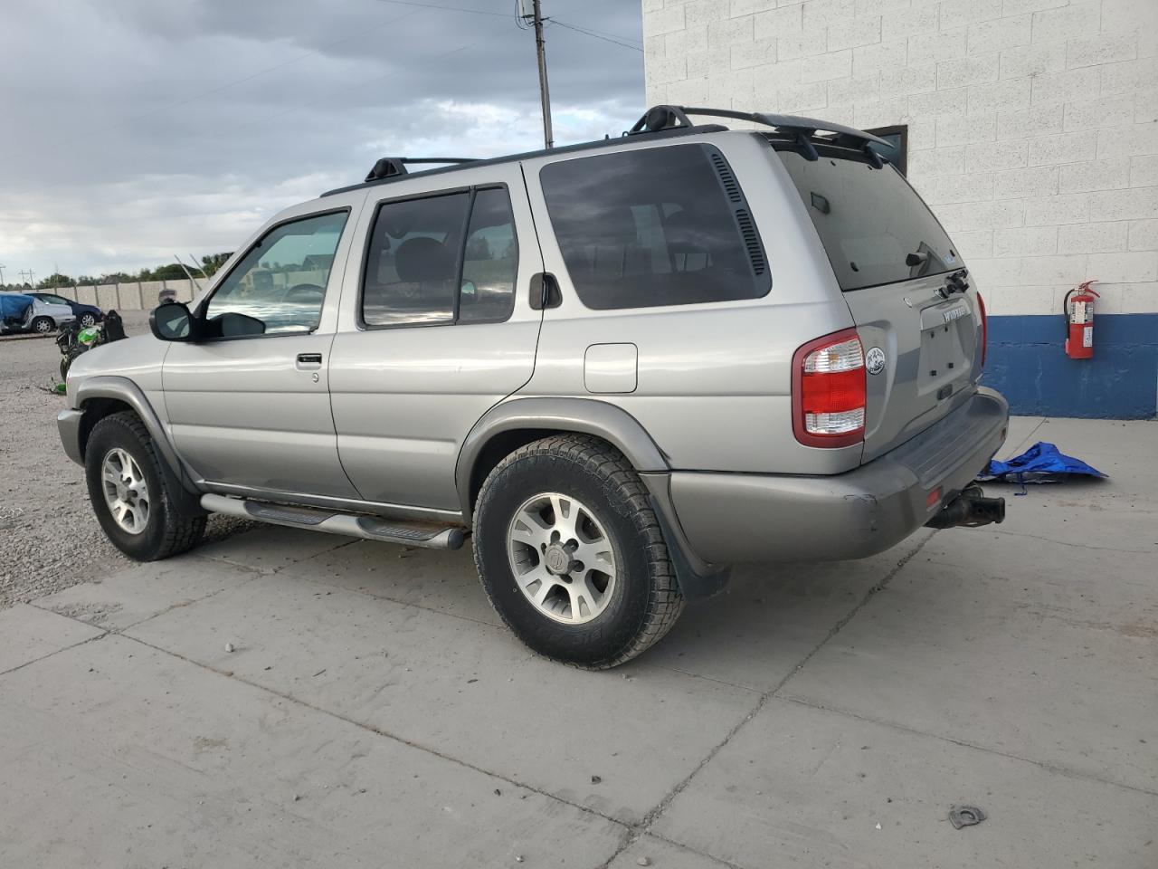 2001 NISSAN PATHFINDER