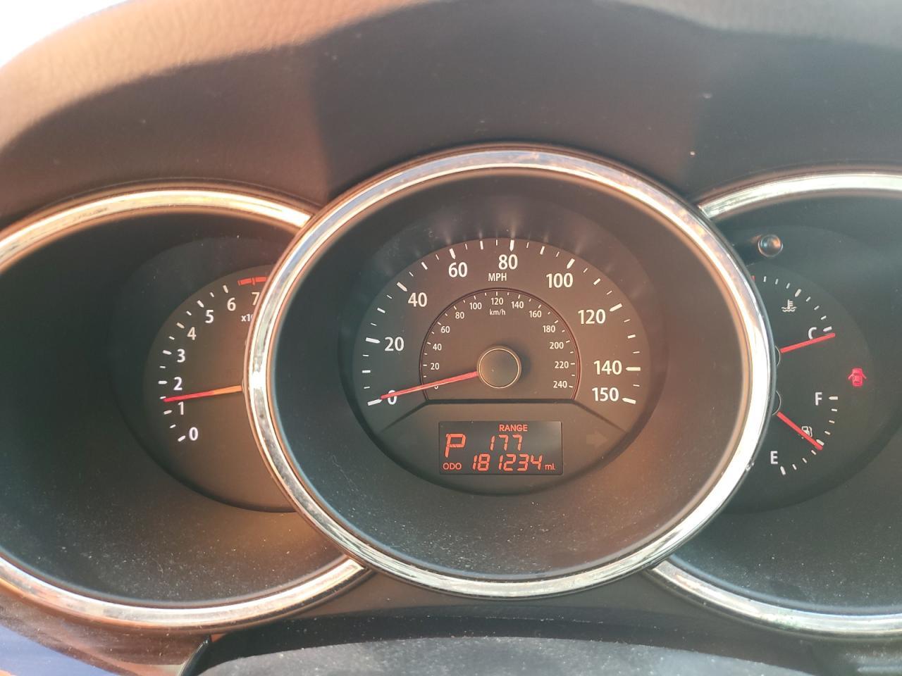 2011 KIA SORENTO