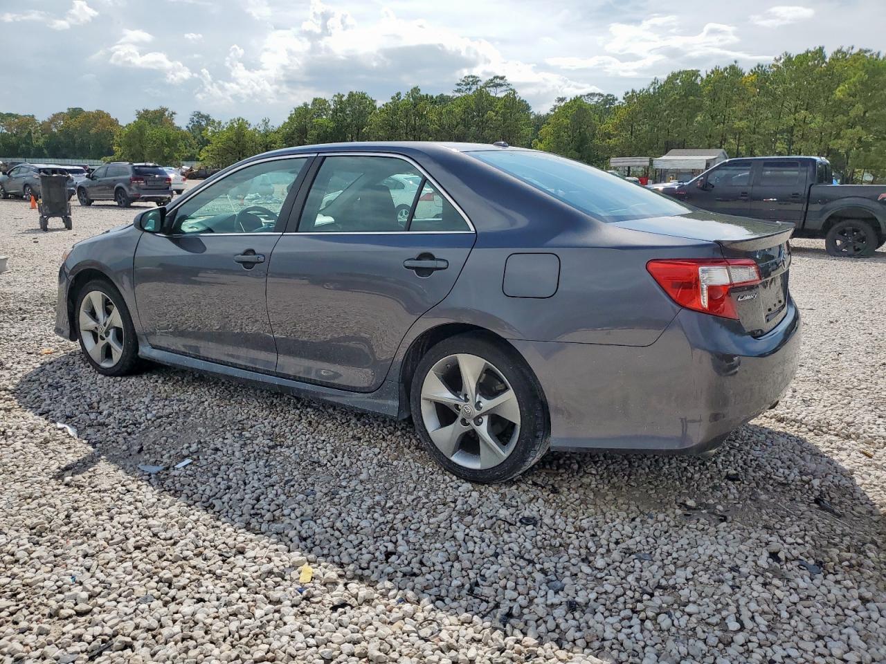 2013 TOYOTA CAMRY