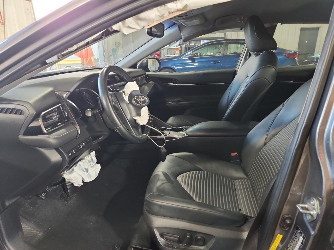 2019 TOYOTA CAMRY