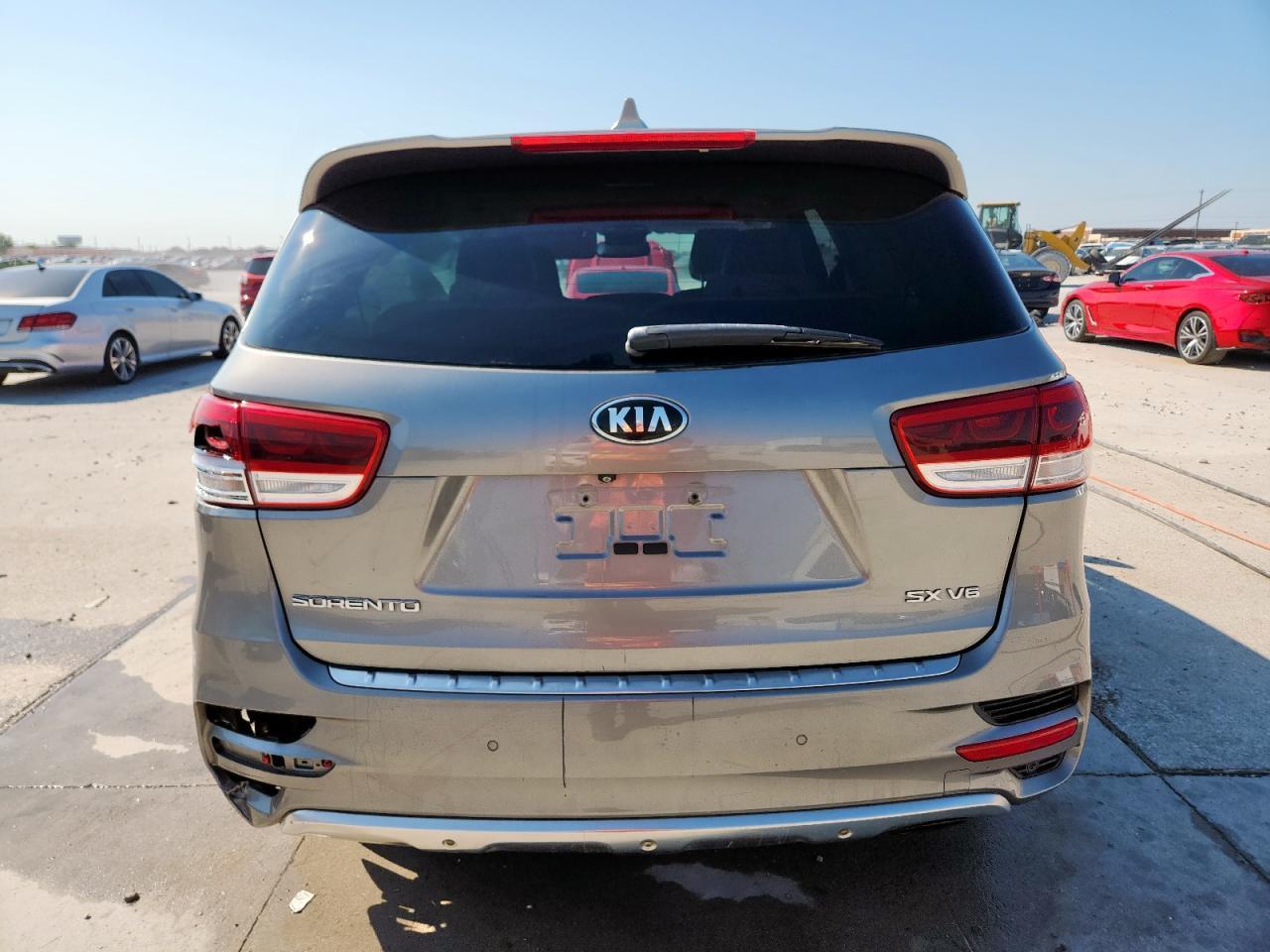 2016 KIA SORENTO