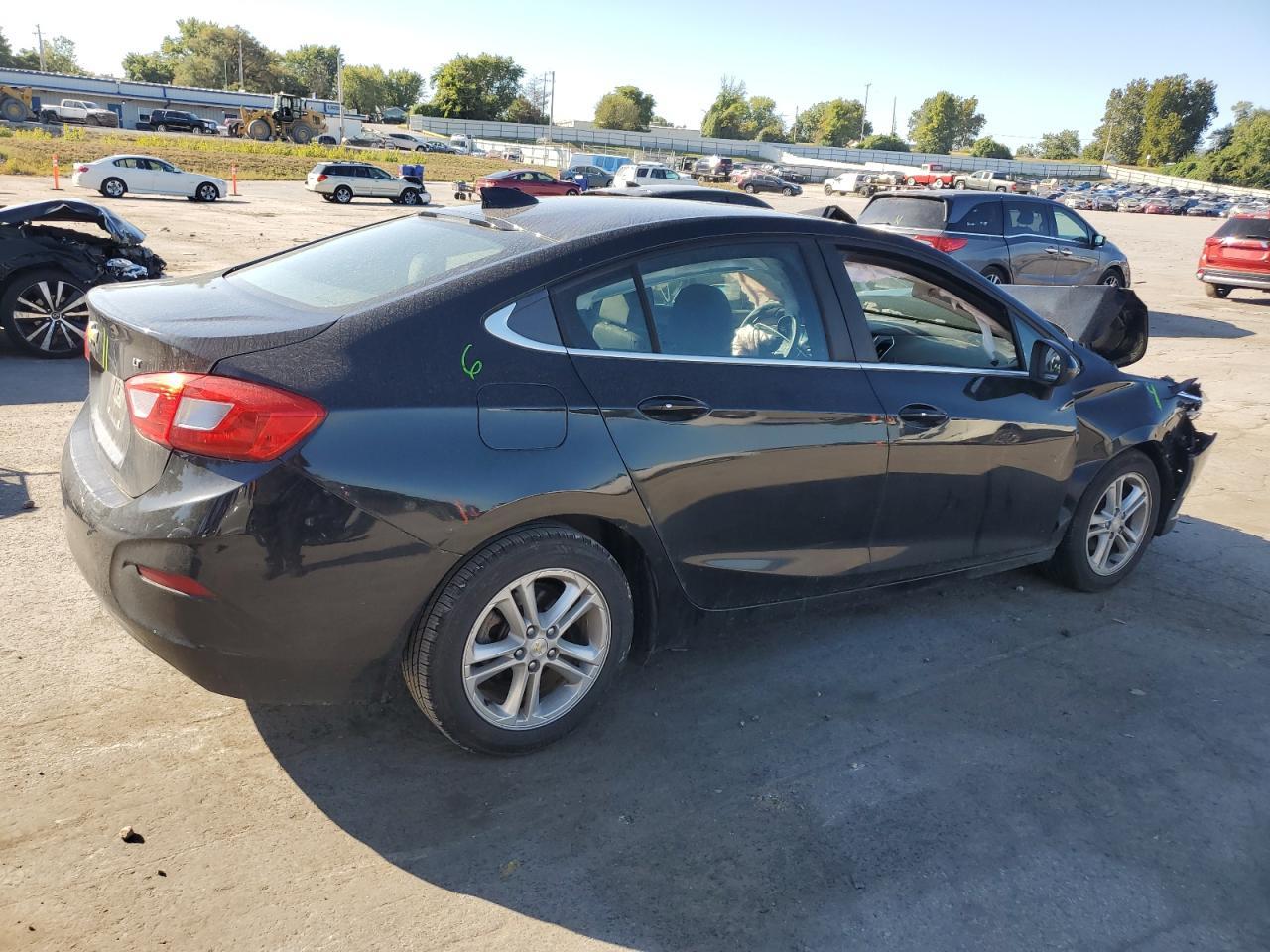 2017 CHEVROLET CRUZE