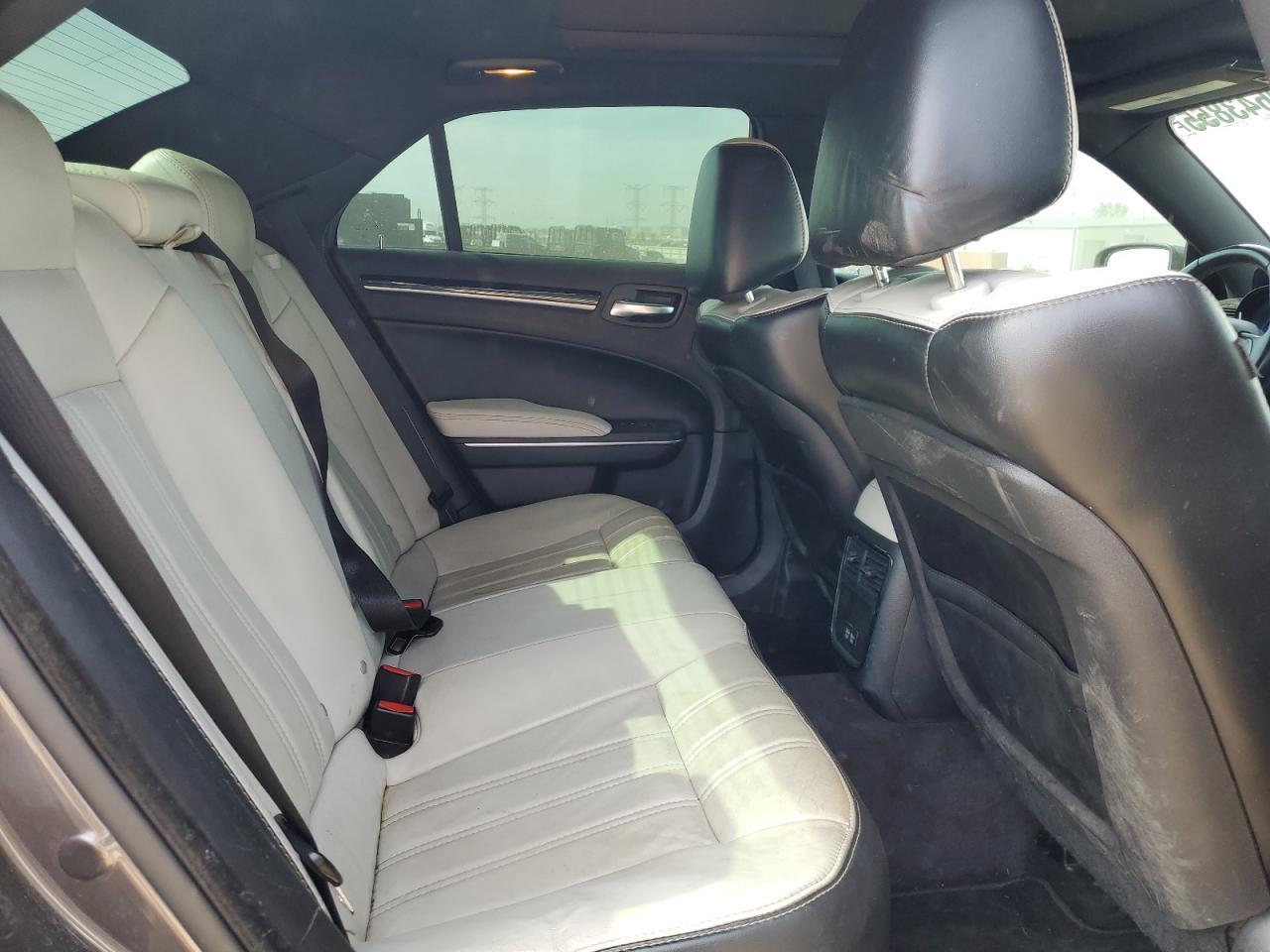 2017 CHRYSLER 300