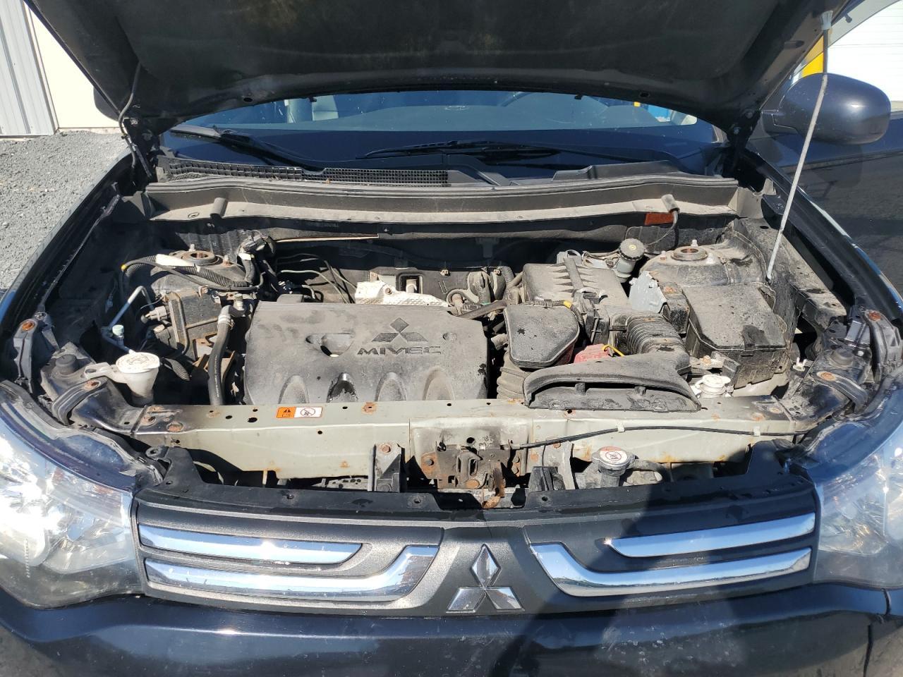 2014 MITSUBISHI outlander