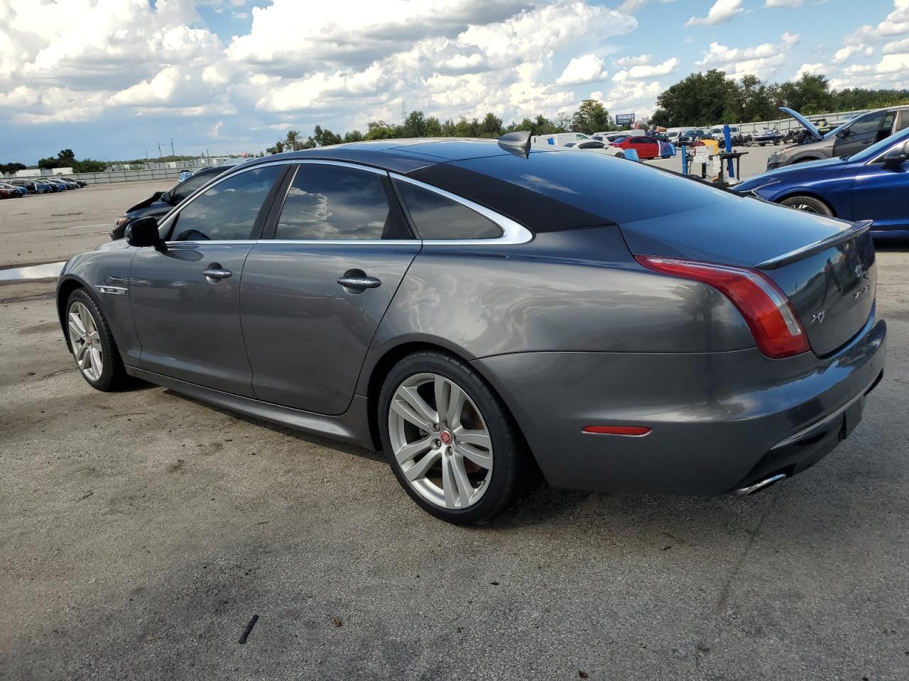 2016 JAGUAR Xj-Series