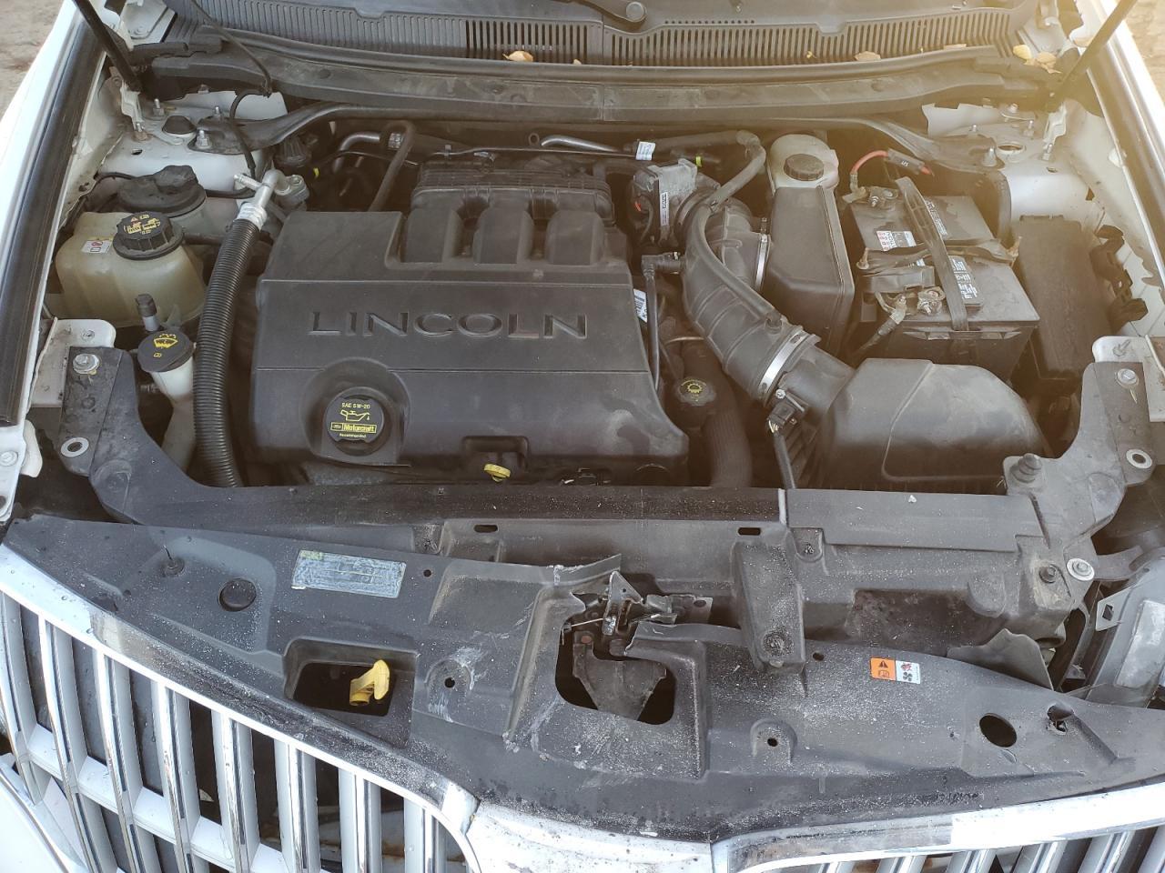 2010 LINCOLN MKT