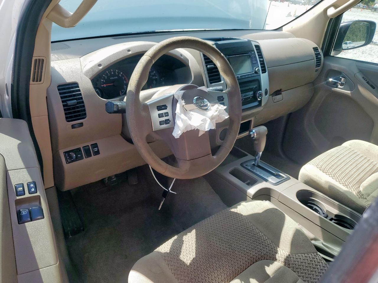 2016 NISSAN Frontier