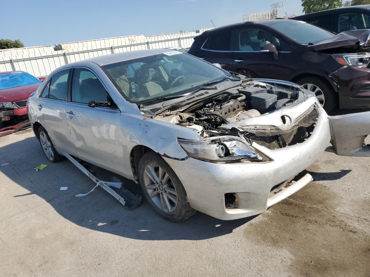 2011 TOYOTA CAMRY