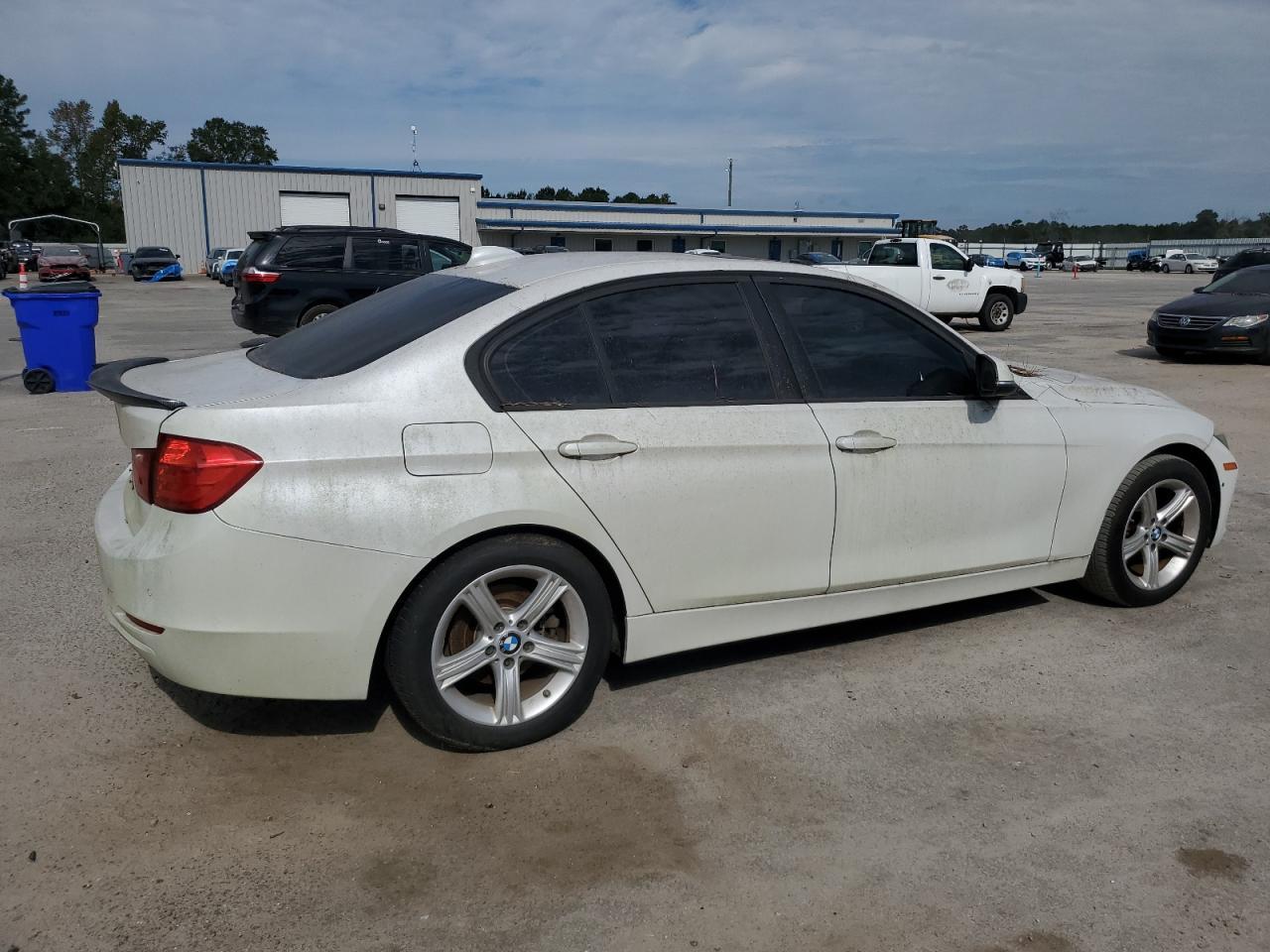 2013 BMW 3 SERIES