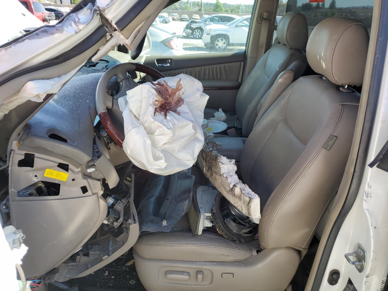 2005 TOYOTA SIENNA