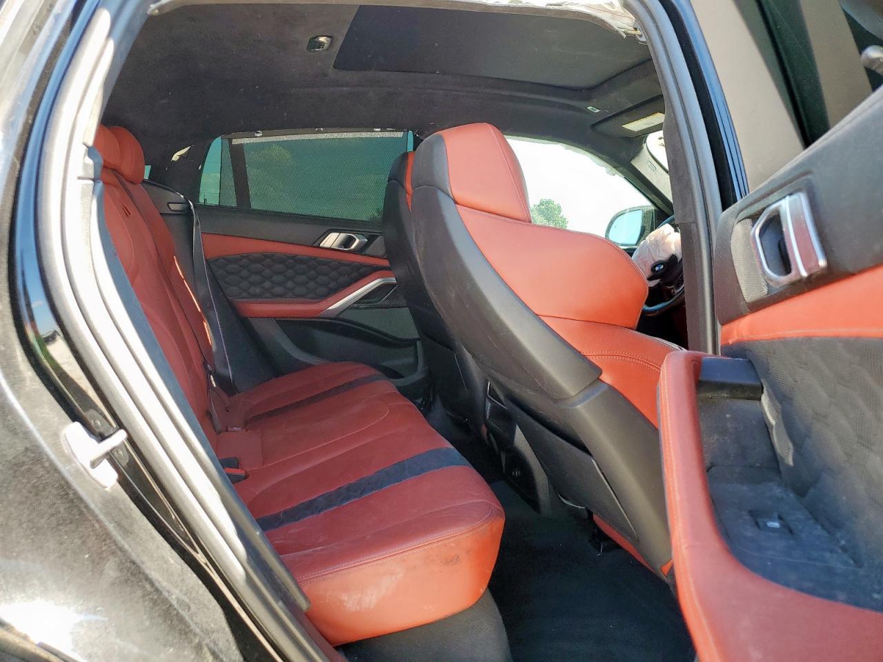 2021 BMW X6