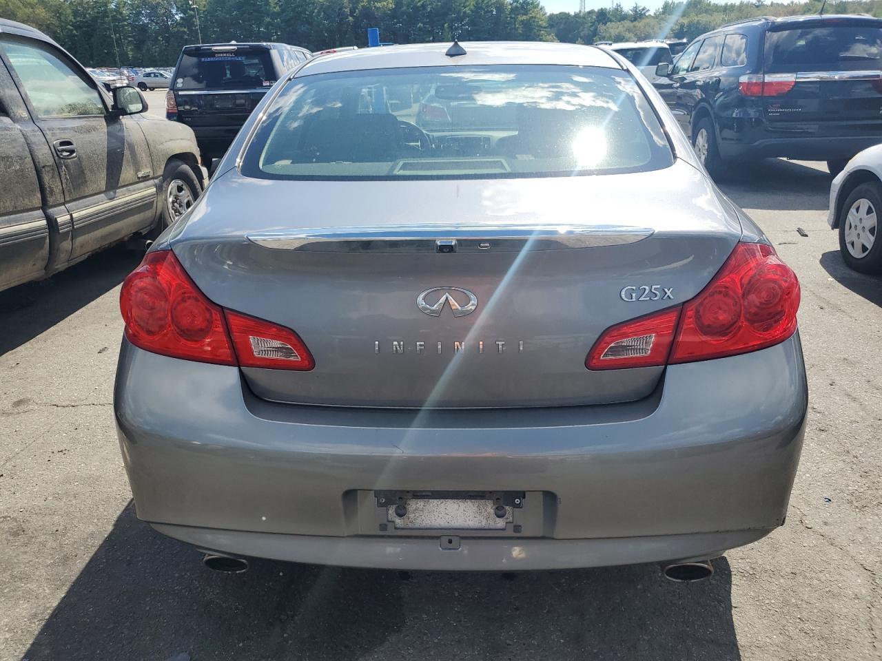 2012 INFINITI G25