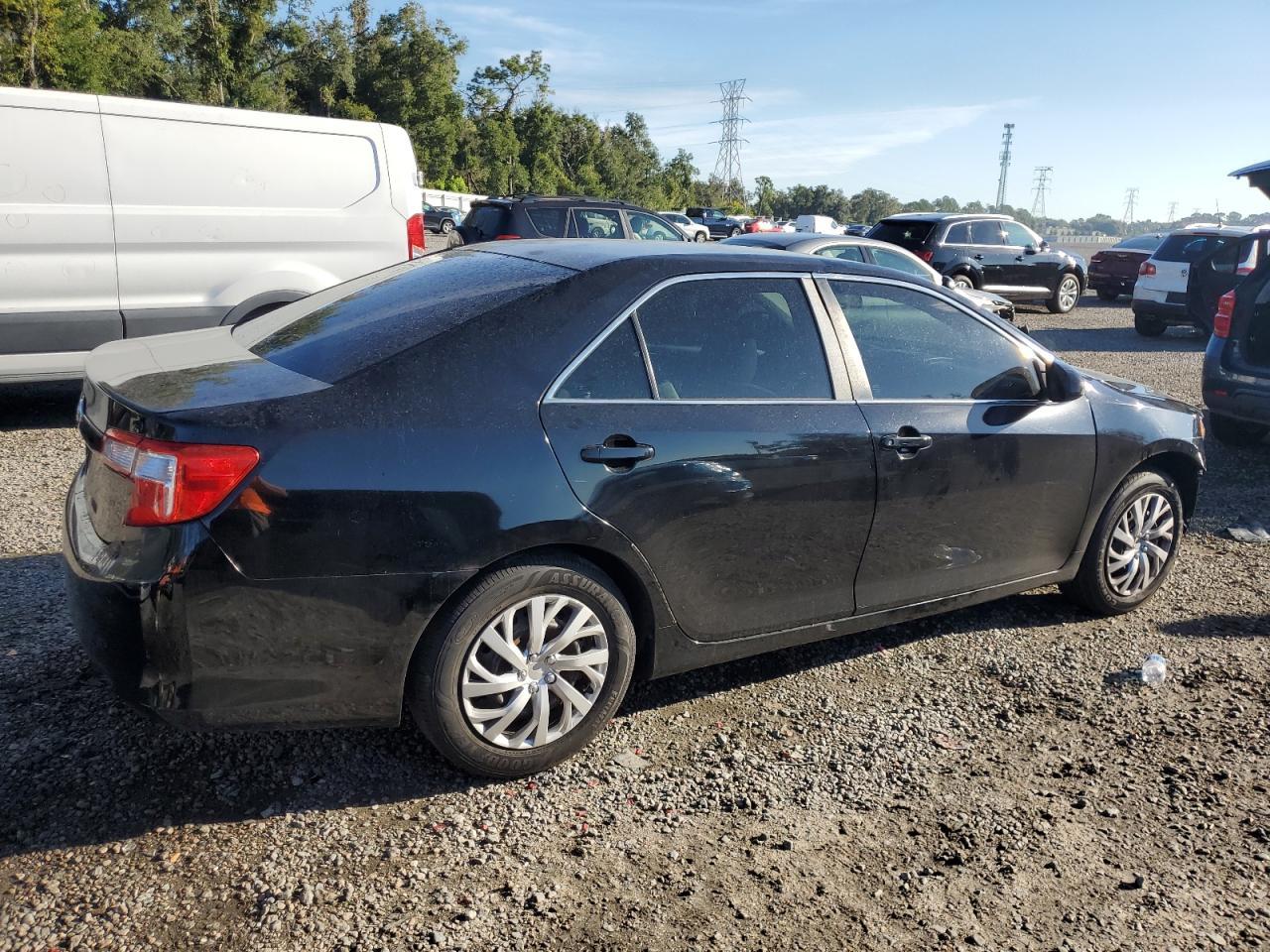 2014 TOYOTA CAMRY
