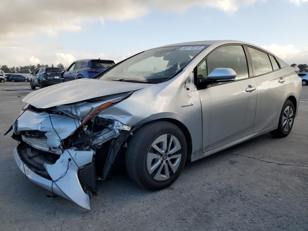 2016 TOYOTA PRIUS