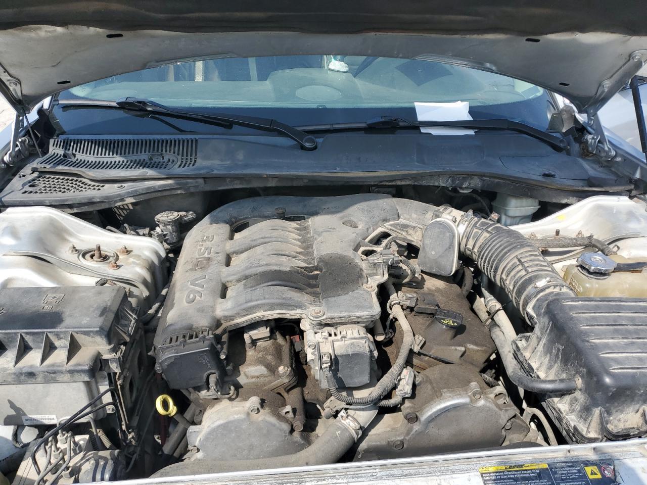 2005 CHRYSLER 300