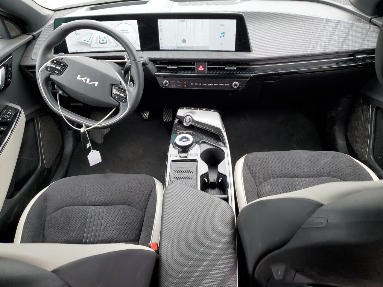 2024 KIA EV6