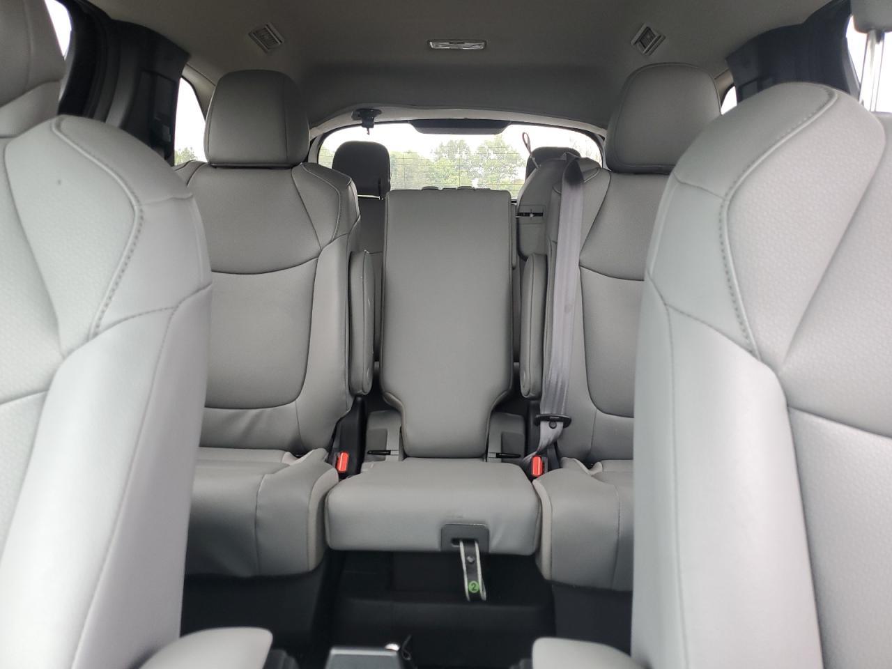 2025 TOYOTA SIENNA