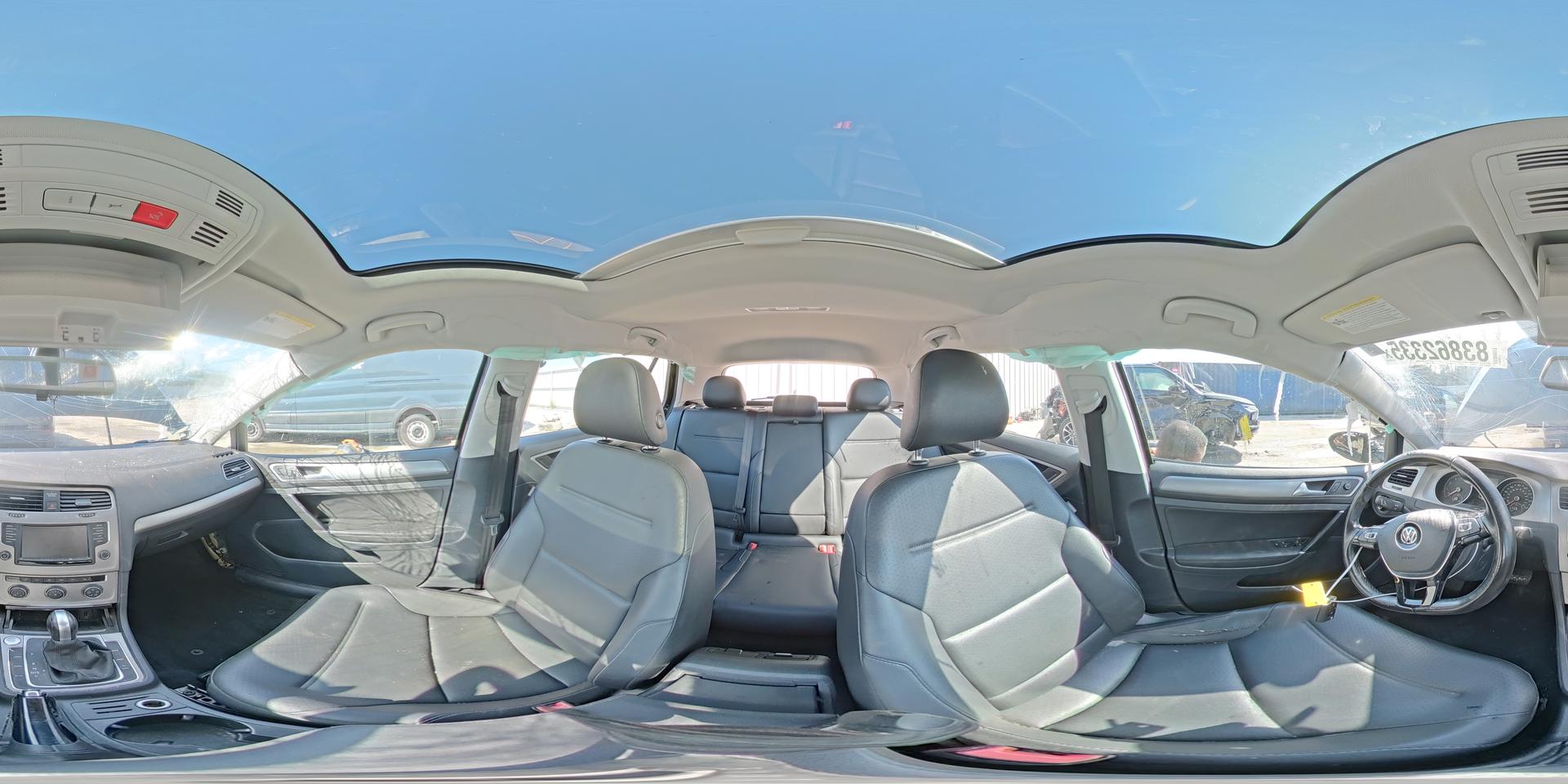 2017 VOLKSWAGEN GOLF