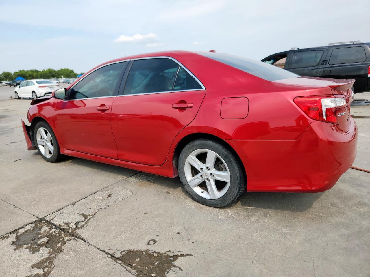 2014 TOYOTA CAMRY