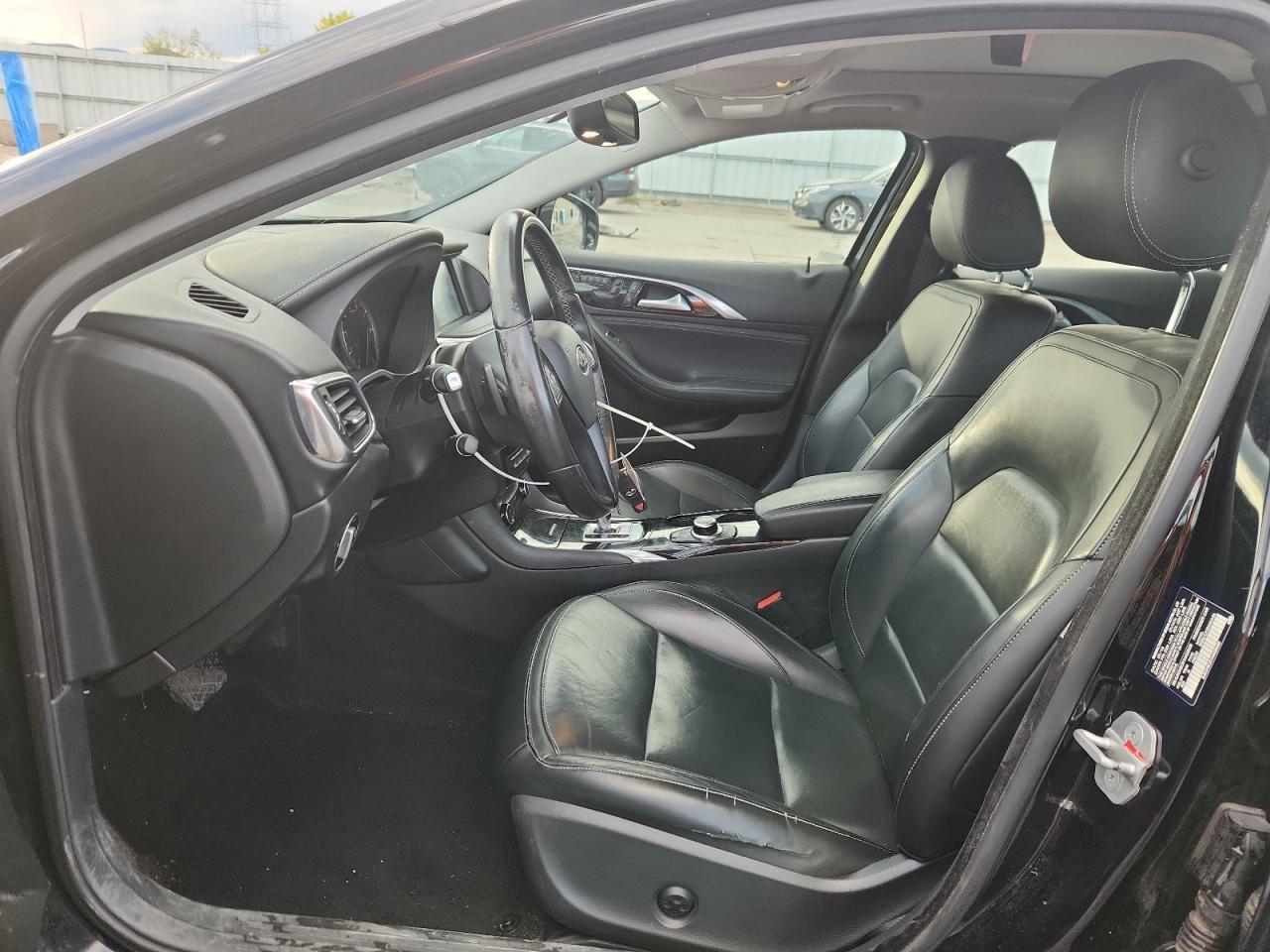 2017 INFINITI QX30