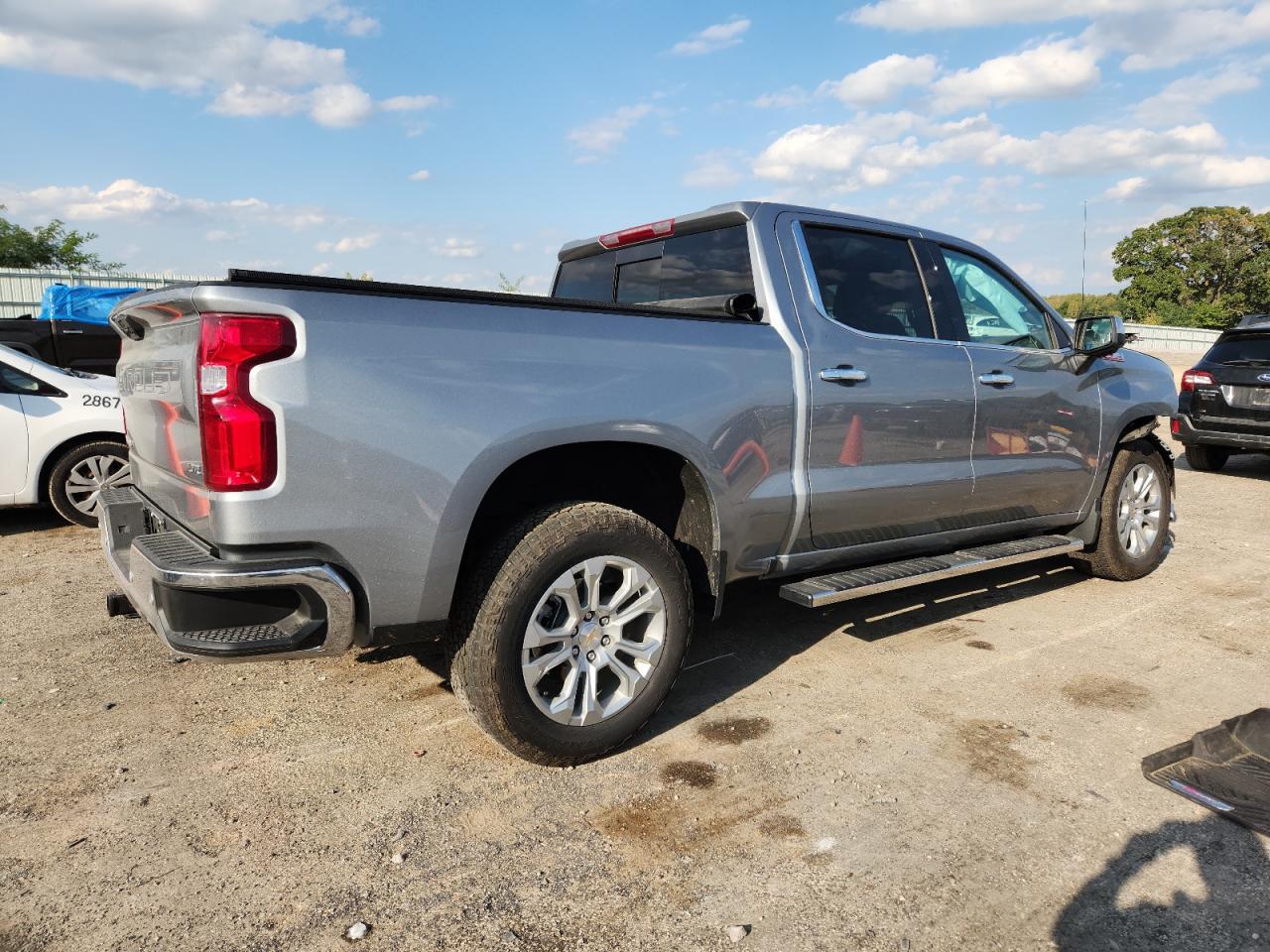 2025 CHEVROLET Silverado