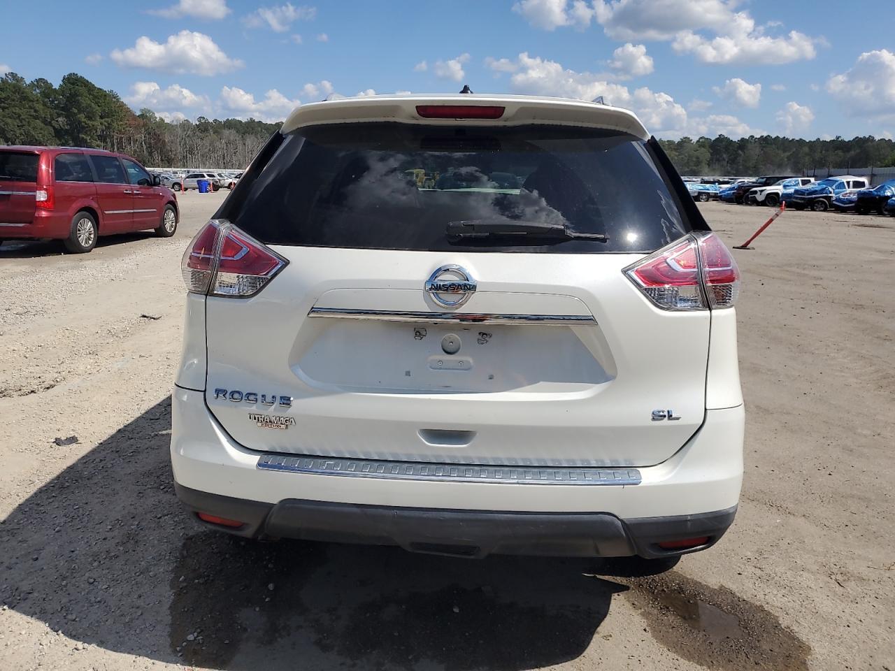 2015 NISSAN ROGUE