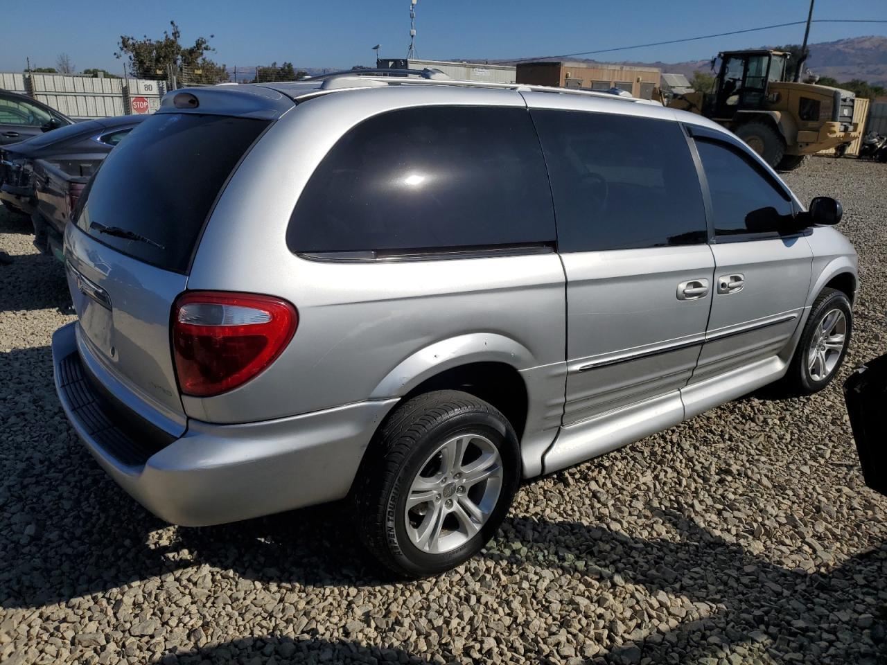 2001 CHRYSLER Town & Country
