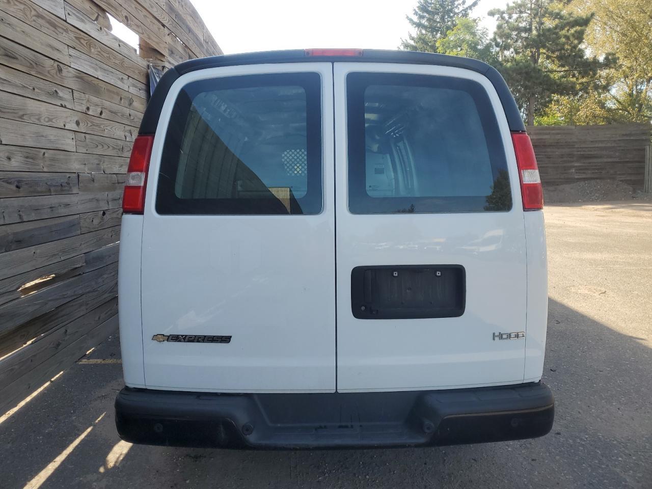 2022 CHEVROLET Express 3500