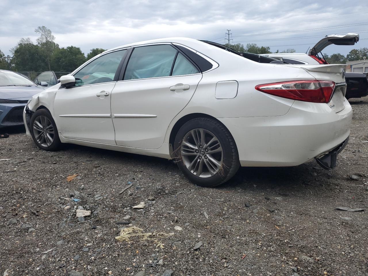 2015 TOYOTA CAMRY