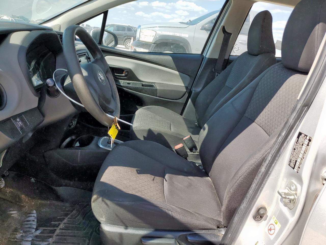 2016 TOYOTA YARIS