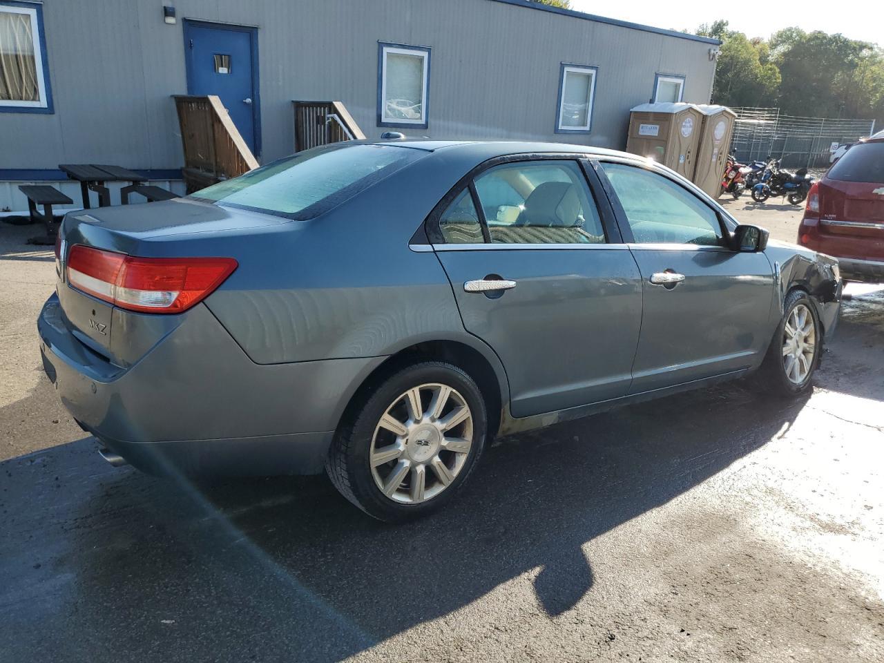 2012 LINCOLN MKZ