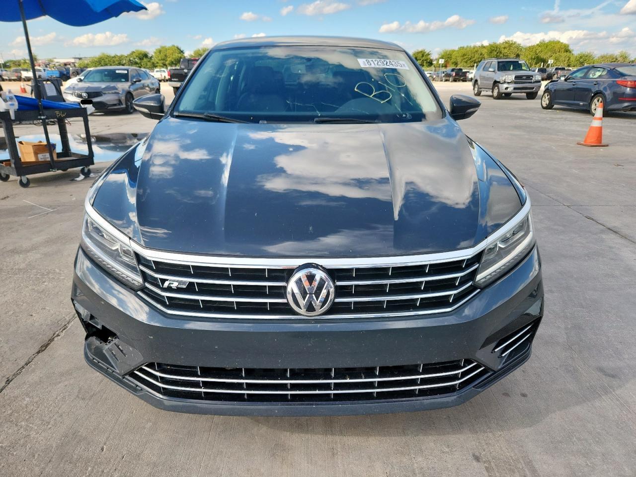 2018 VOLKSWAGEN Passat