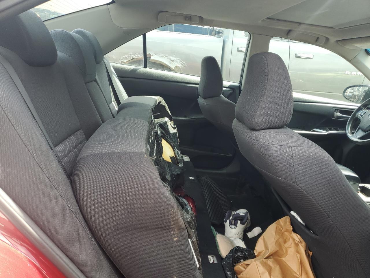 2016 TOYOTA CAMRY