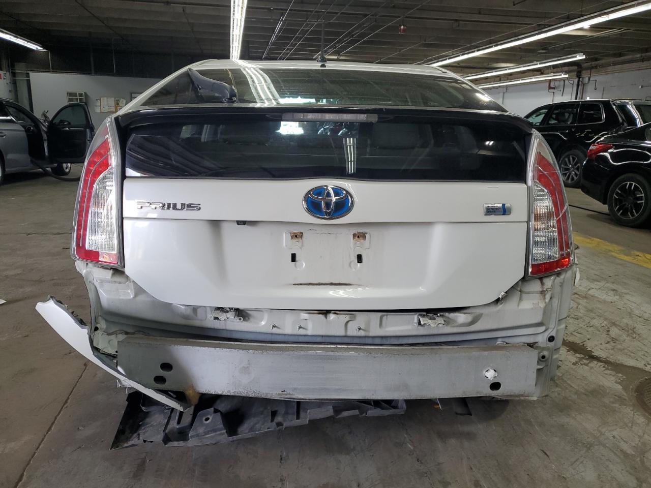 2015 TOYOTA PRIUS
