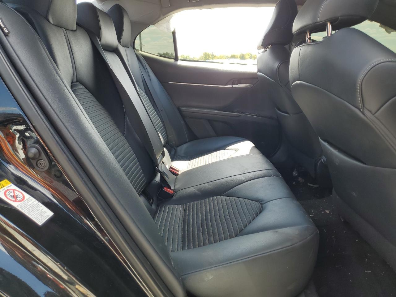 2019 TOYOTA CAMRY