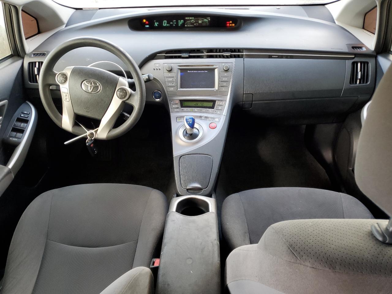 2015 TOYOTA PRIUS