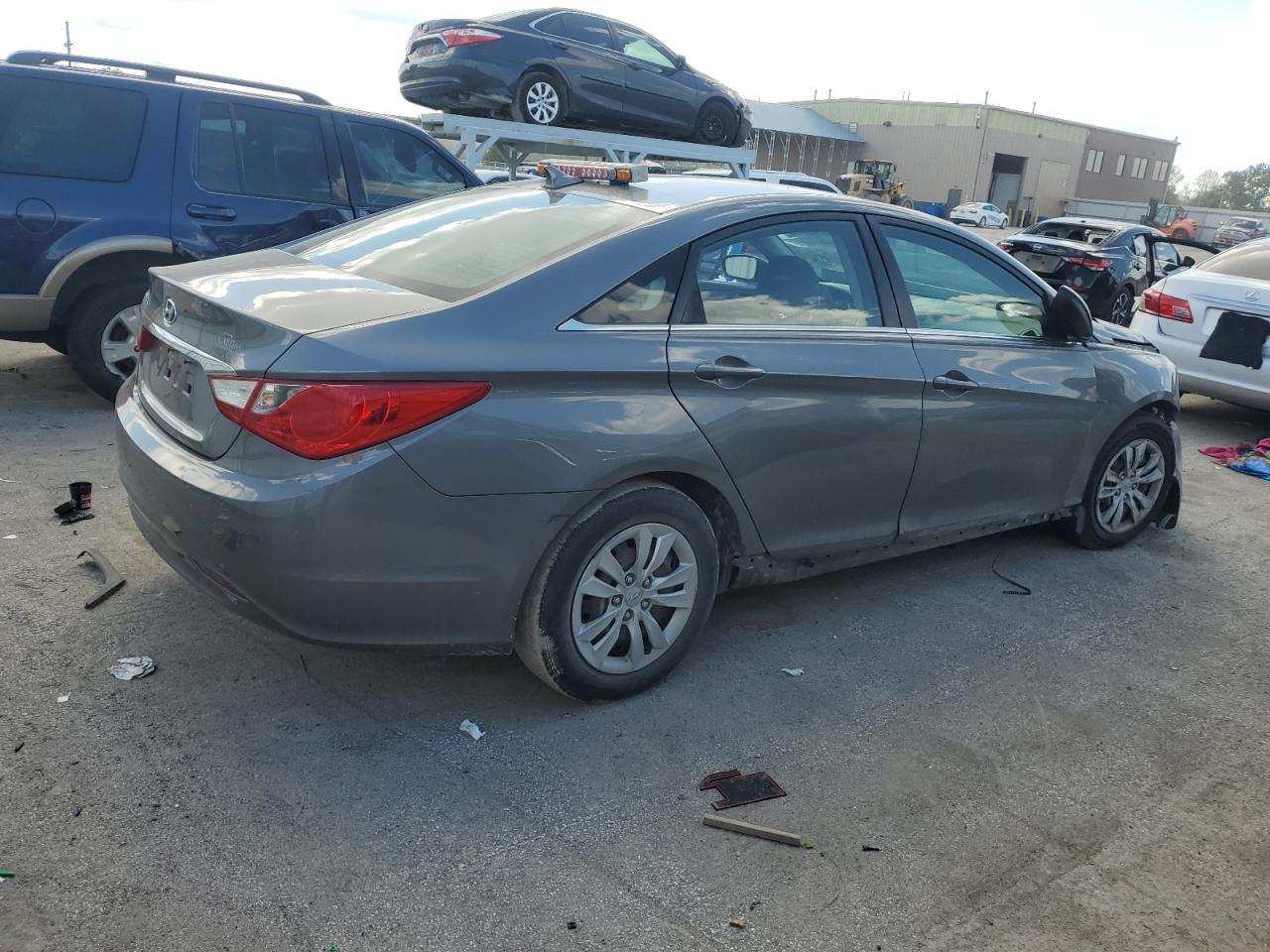 2011 HYUNDAI SONATA