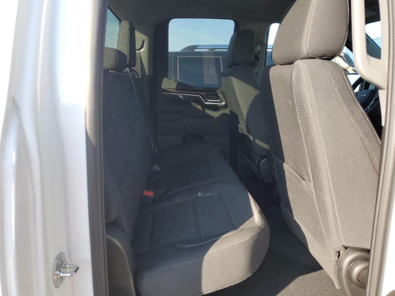 2025 CHEVROLET Silverado