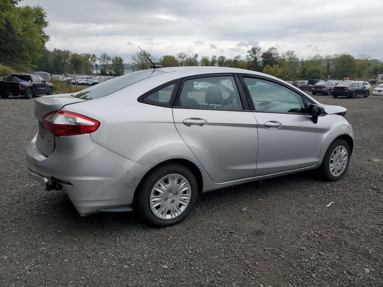 2017 FORD Fiesta